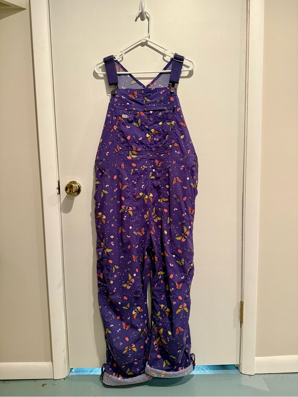 Duluth Trading Co. Heirloom Gardening Overalls in Indigo Backyard Bugs - Picture 3 of 6